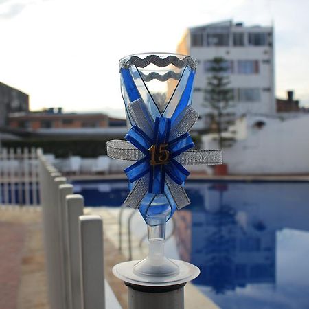 Hotel Calamo Plaza ピタリト エクステリア 写真