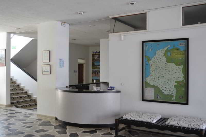 Hotel Calamo Plaza ピタリト エクステリア 写真